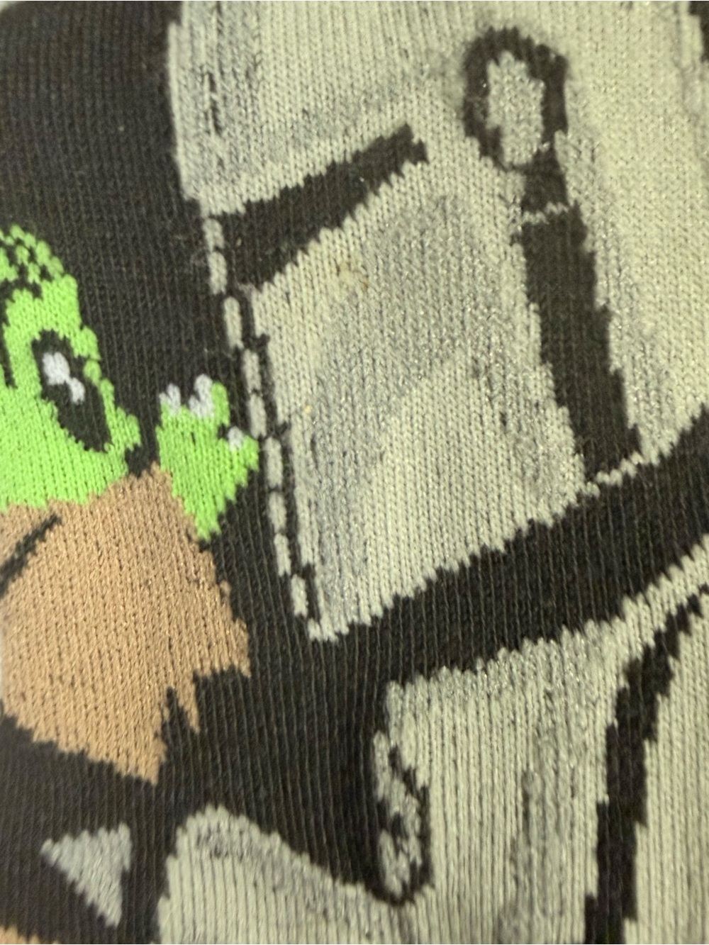 Star Wars Mandalorian Grogu Baby Yoda Men’s Socks 2 Pair Set NWT - Picture 2 of 4